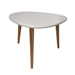 Mesa baja de diseño orgánico toda en Paraíso